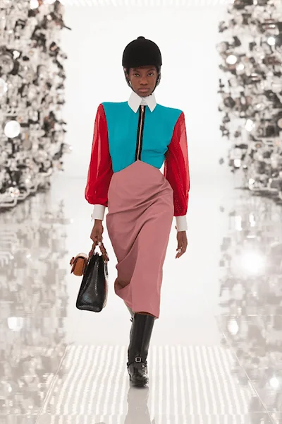 Look 50